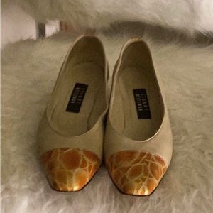 Vintage Stuart Weitzman cream leather pump